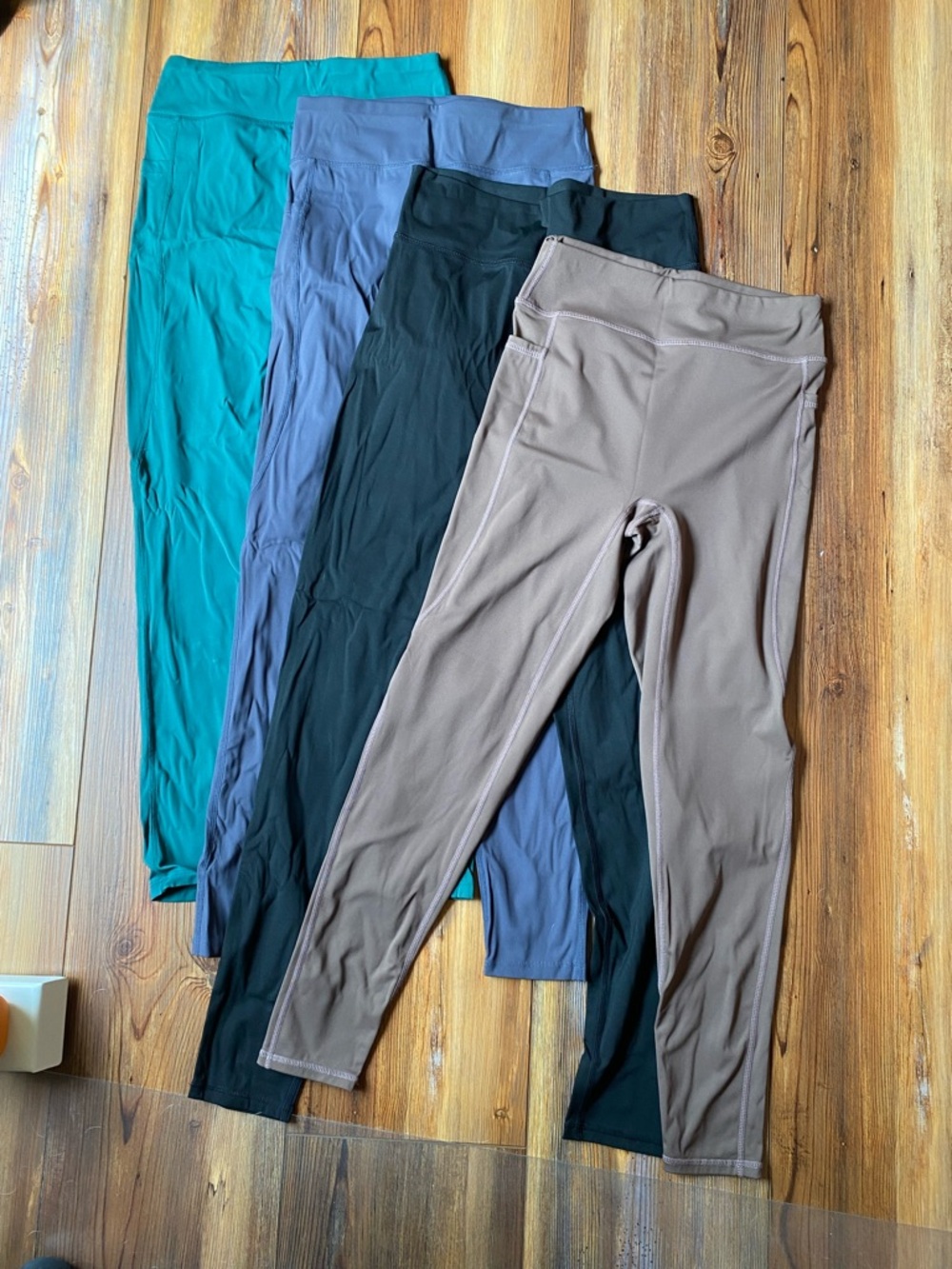 Set of Four Yoga Pants Bundle Musera Sport Workout Gym Leggings